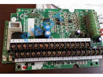 �Զ����е����